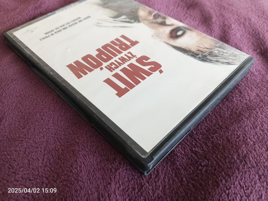 Świt żywych trupów - Film na dwóch płytach VCD - polski lektor