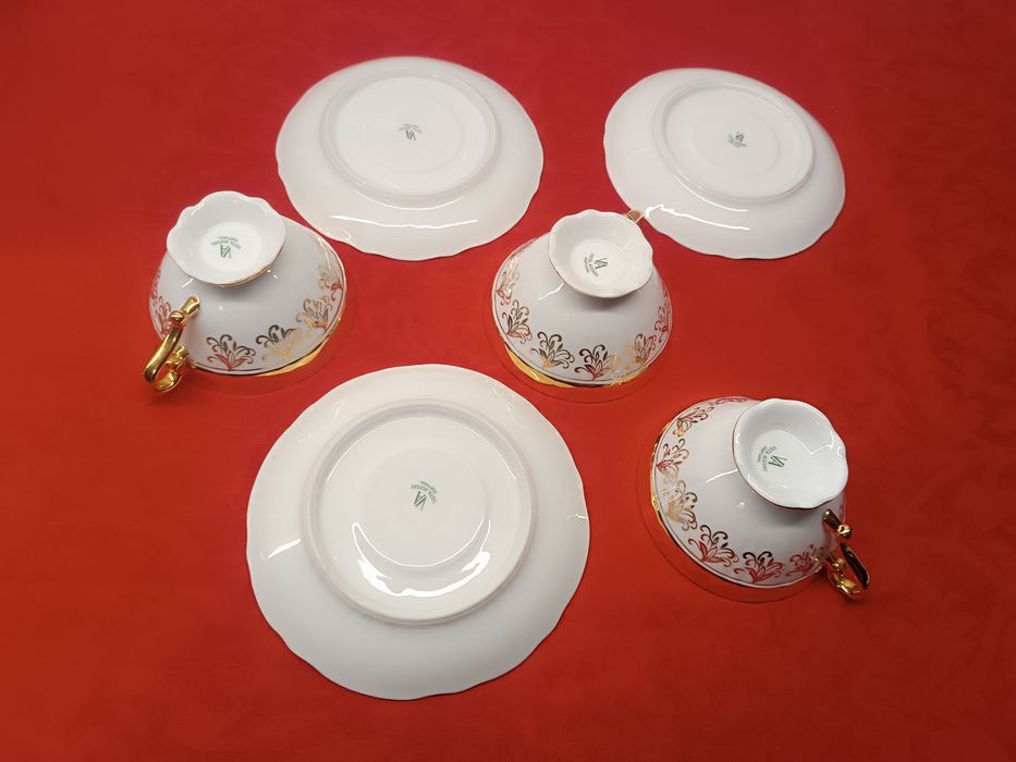 Conjunto de 3 Chávenas de Chá e Pires Antigos da Vista Alegre.