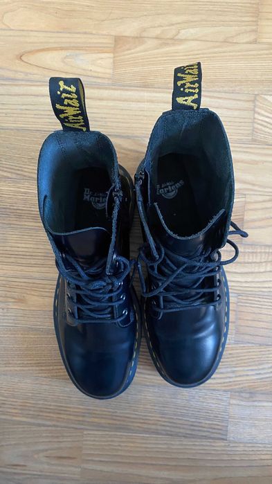 Dr. Martens Jadon