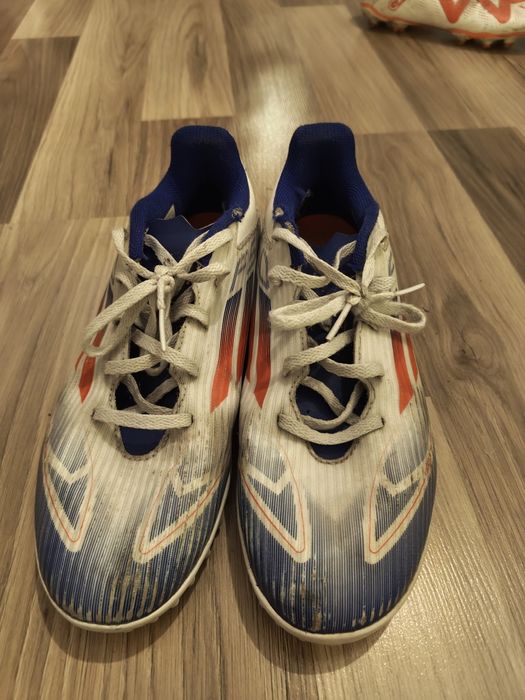 Buty do grania w piłkę turfy rozmiar 42 2/3