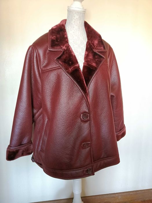 Casaco senhora Pull&Bear cor bordeaux tamanho L