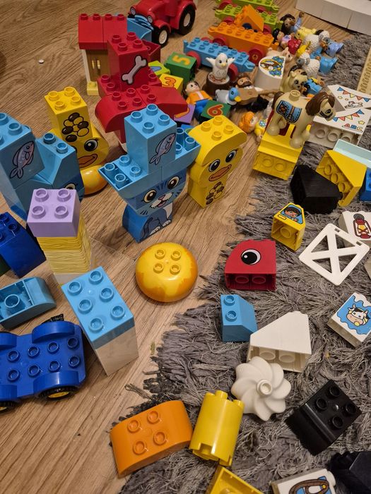 Zestaw xxl lego duplo (domek,farma, pociag, zwierzęta)