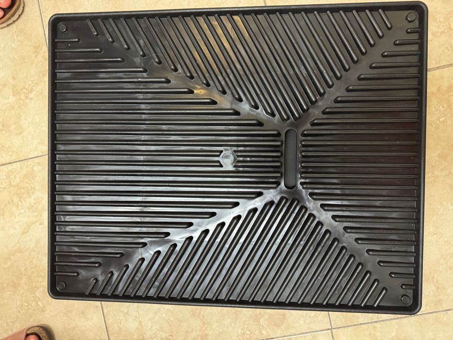 Bandeja sanitária para cão com relva artificial 70x50