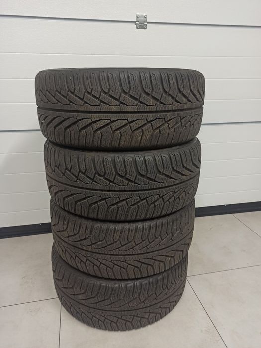 Opony 235/45r17 Uniroyal wielosezonowe