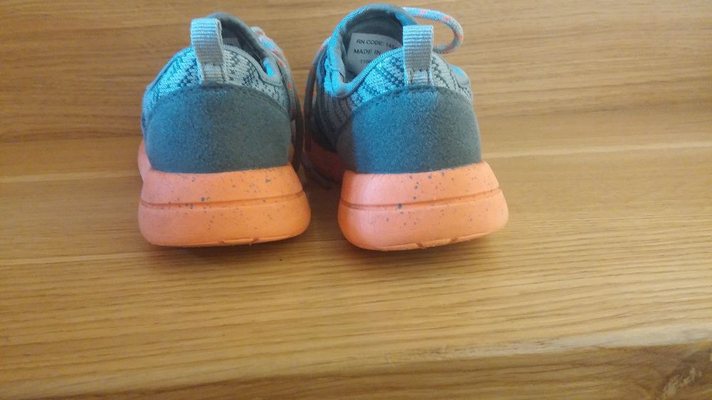 jak nowe Rebel adidasy buty sportowe dla chłopca 29 30 bardzo lekkie