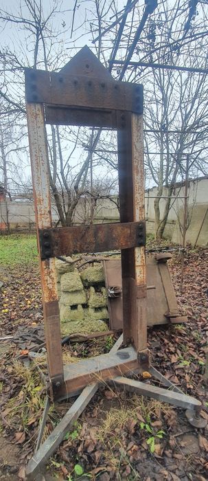 Стійка посилена металева 2.30 × 71×22