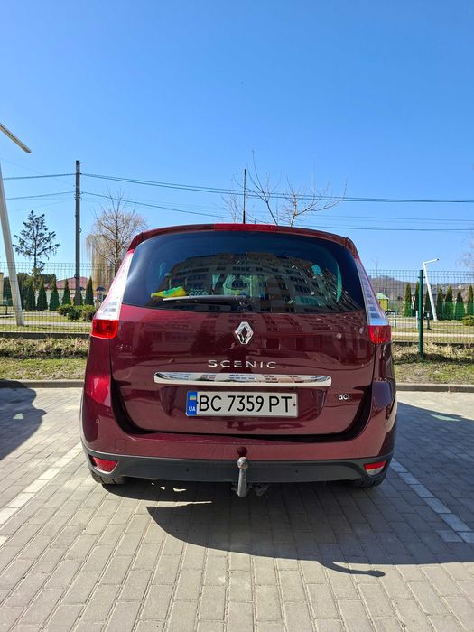 RENAULT Megane Scenic