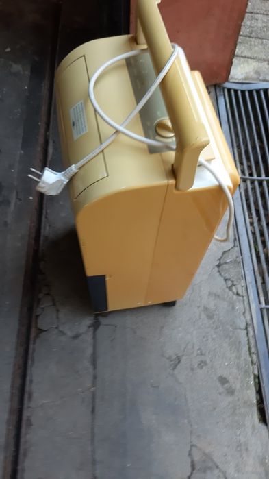 Desumidificador a funcionar muito bem
