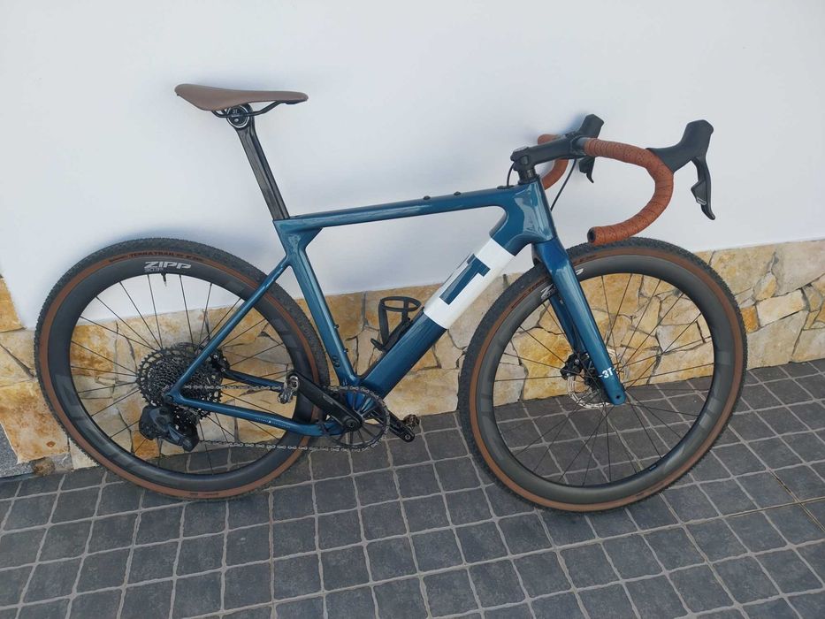 3t exploro team gravel