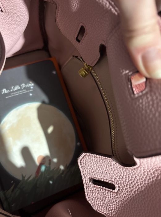 Жіноча сумка рожева в стилі Birkin з хусткою та ремінцем