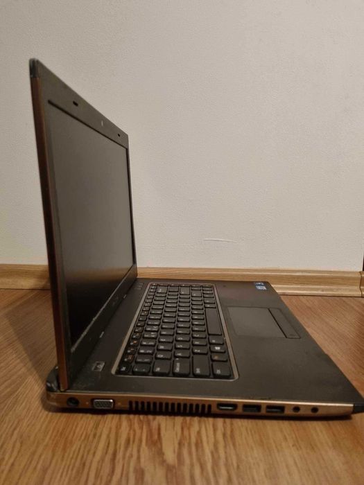 Laptop Dell Vostro 3560