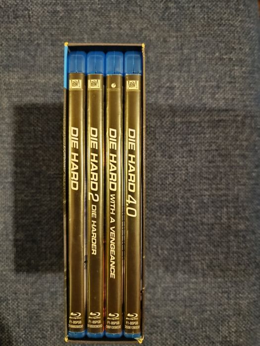 Pack "Die Hard" em Blu ray (portes grátis)