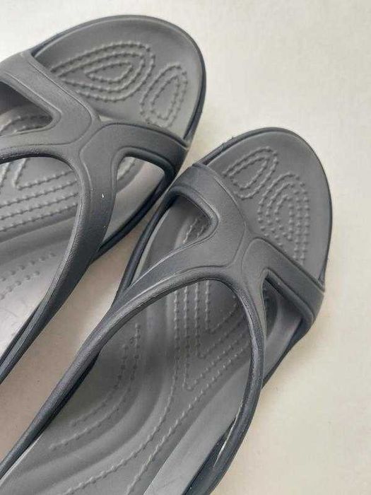 Жіночі босоніжки шльопанці сандалі crocs