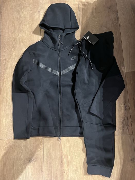 Sportowy dress czarny