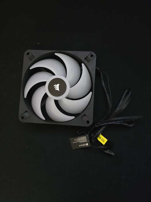CORSAIR AF120 RGB  nowy nieuzywany