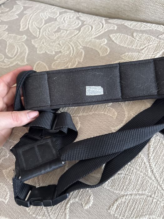 Este é um peitoral de segurança para carro para animais de estimação