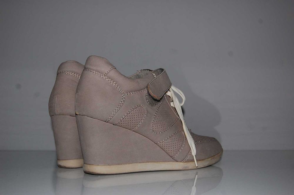 Sneakersy botki na koturnie r 37 23,5 khaki szary jak nowe
