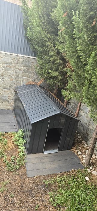 Casota para cães em aço galvanizado com telhado resistente 114 x 202 x 101 cm cor cinzento antracite