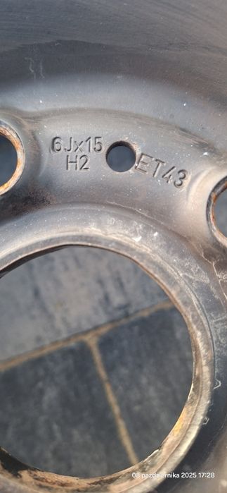 Felgi stalowe 6Jx15H2 ET 43 Volkswagen Golf 7 Opony zimowe 195/65 R15