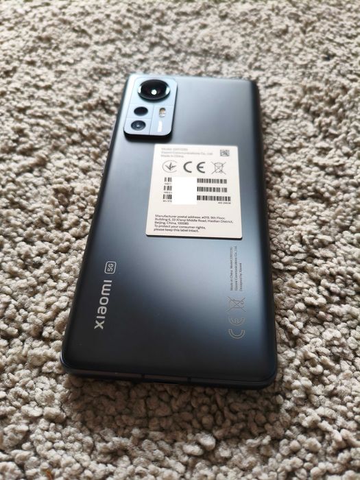 Xiaomi 12 com caixa