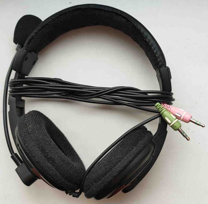 Системний блок + клавіатура + миша + гарнітура