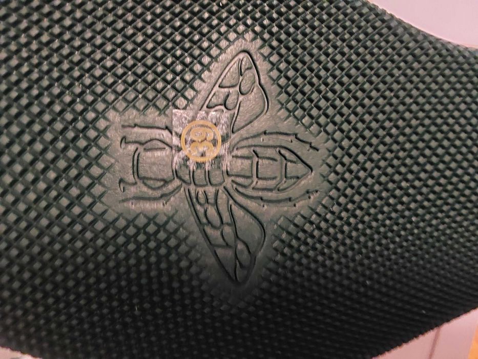 Sapatilhas Gucci.