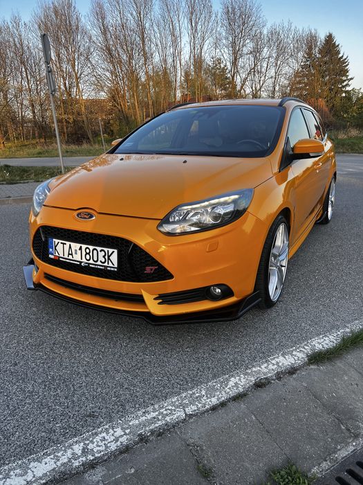 Focus ST 250 , kombi, LPG