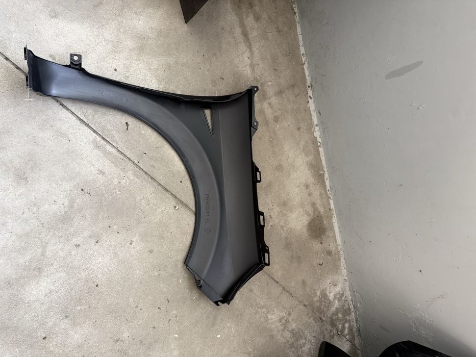 Guarda-lama Frontal Esquerdo Renault Scenic – Novo