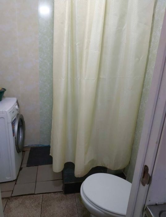 Двокімнатна квартира .Маленька квадратура.Квартира на землі .