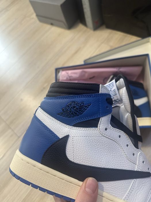 Travis scoot jordan 1 high fragment