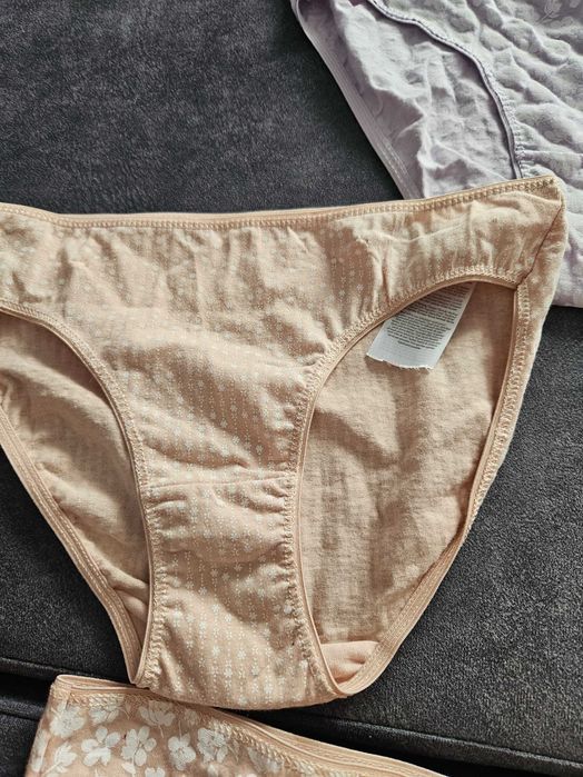 3 sztuki majtek Nowych roz S