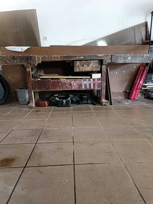 Продам стіл столярний.