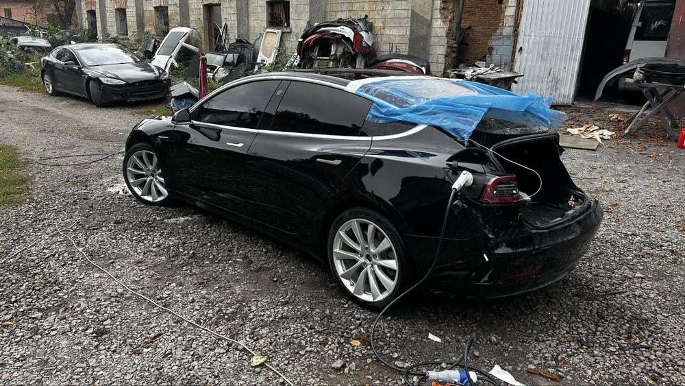 Підрамник тесла 3, S