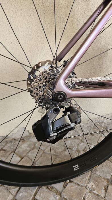 Giant Propel Advanced 1 – SRAM Rival eTap AXS – Rodas Carbono