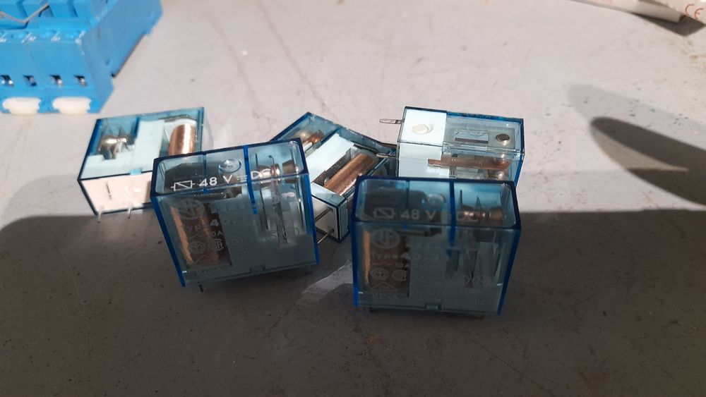 Mini Finder Relays + Bases64739693144066122