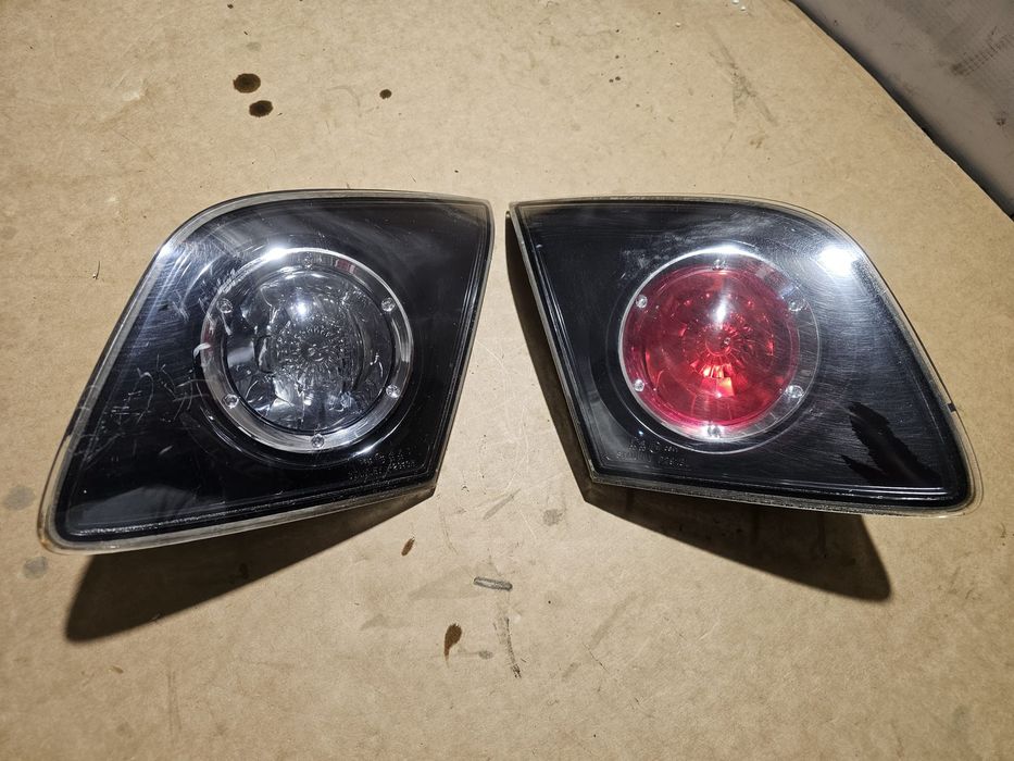 Lampy tył tylne prawa lewa klapy bagażnika Mazda 3 I BK HB Eu Org