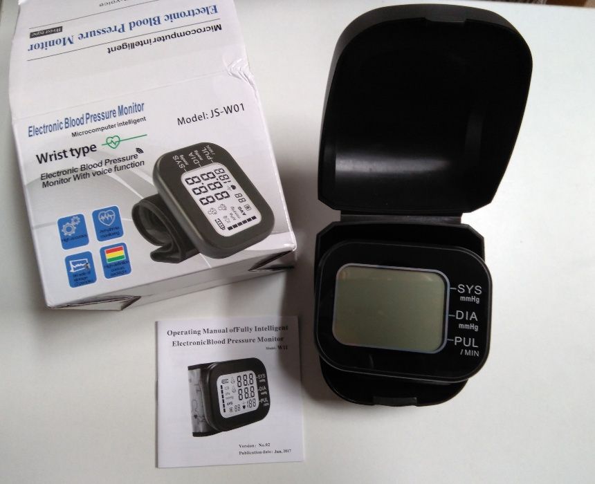 Aparelho para medição de tensão arterial, frequência cardíaca