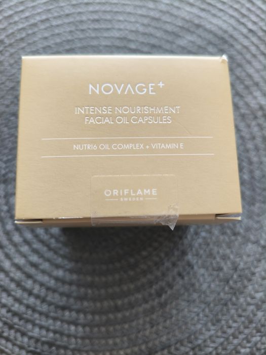 Intensywnie nawilżające kapsułki do twarzy Oriflame