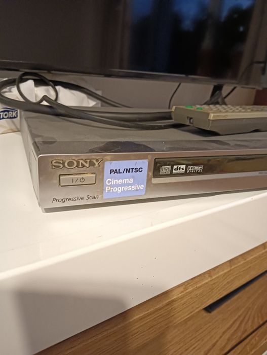 Sprzedam DVD z dużą kolekcją filmów