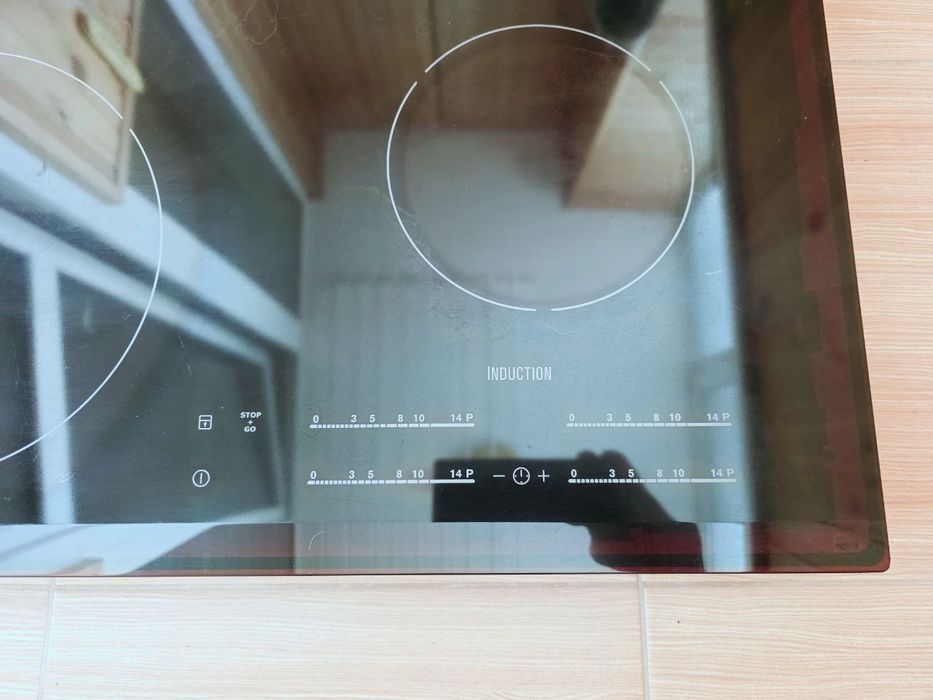 Індукційна варильна поверхня Electrolux EHH46540FK, 60 см (на запчасти