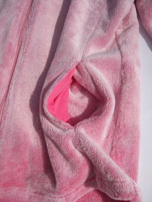 Мягенькая плюшевая толстая розовая кофта на молнии с карманами Janina