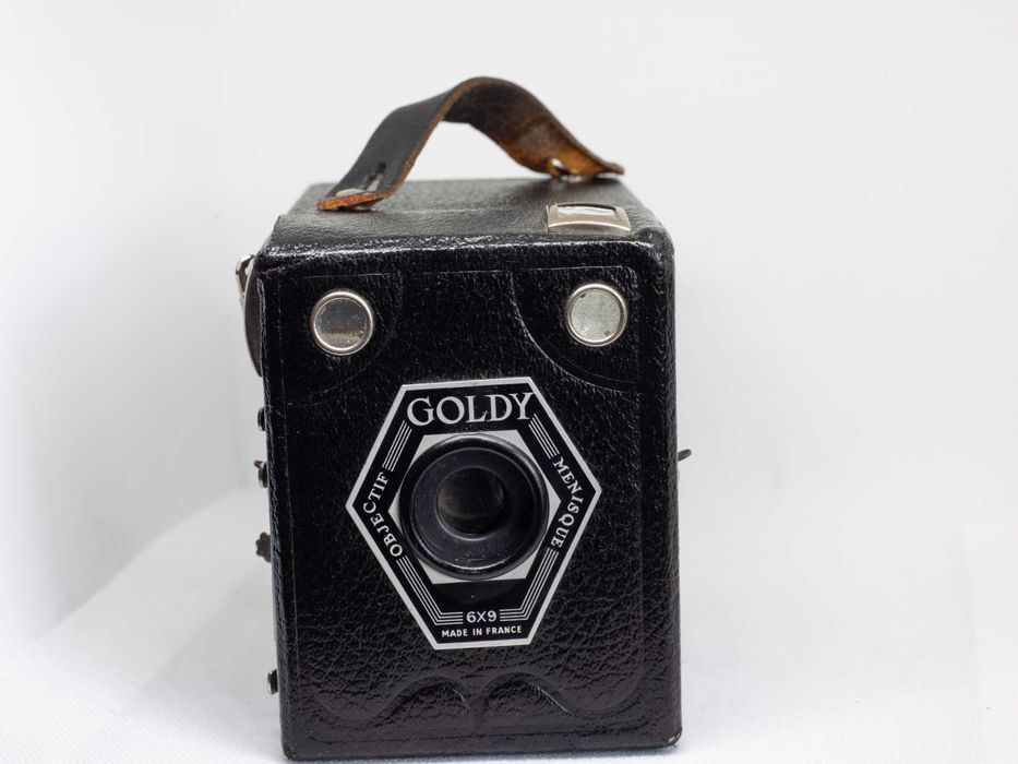 Goldy MENISQUE 6 x 9 (Box Camera)