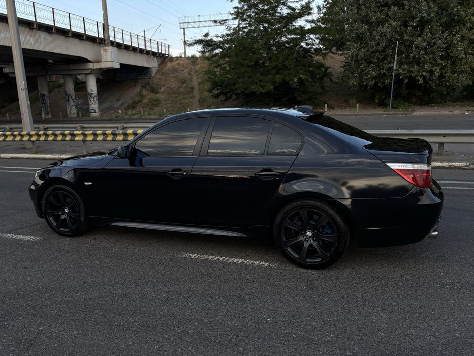 Продам BMW e60, N52B25 , механіка 6