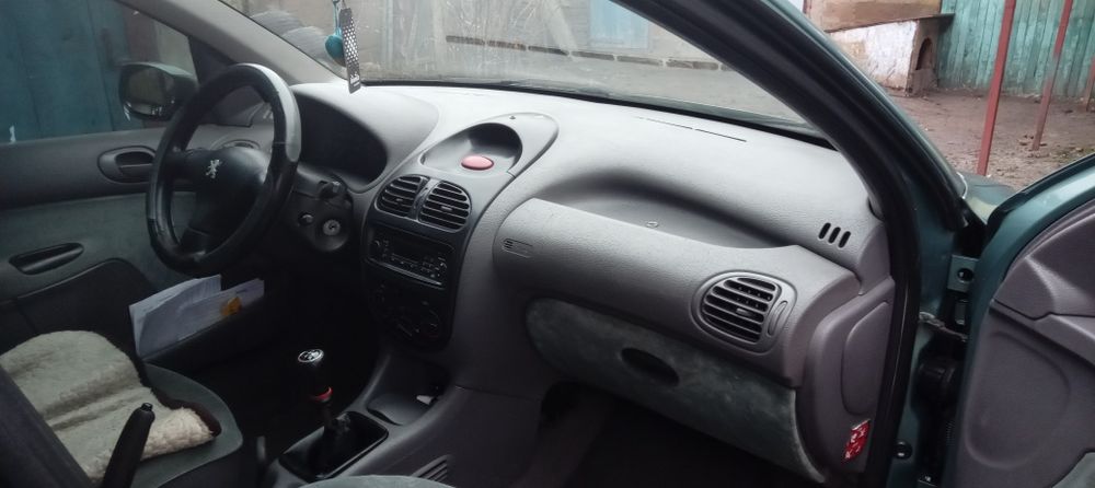 Обмін, Продам пежо 206 1.4