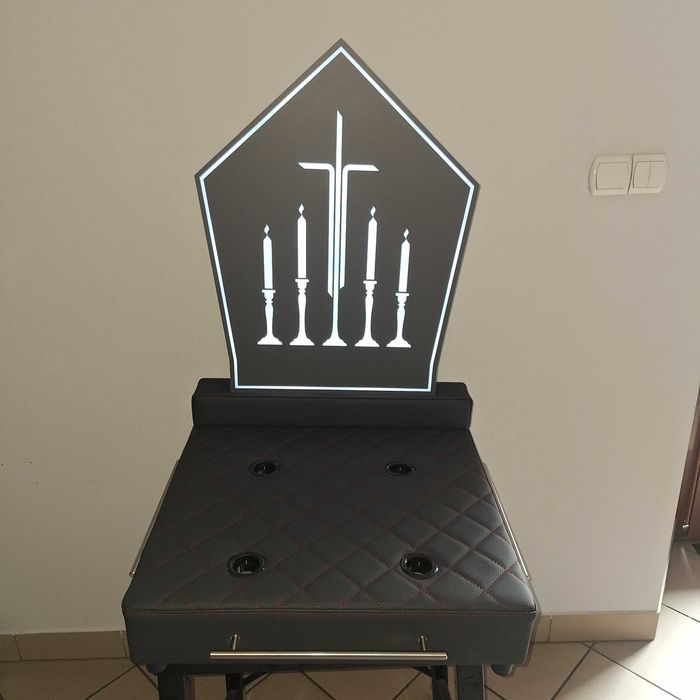 Karawan. Katafalk pod Urnę do Karawanu.