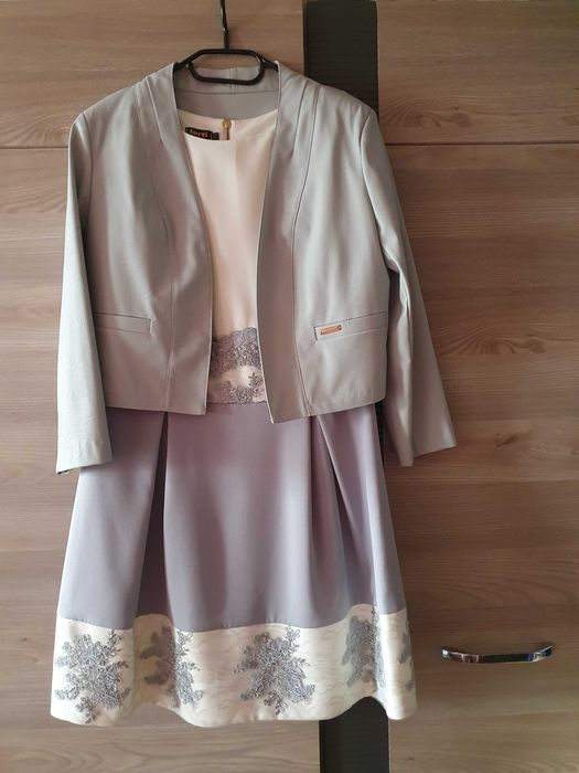 Sukienka damska elegancka