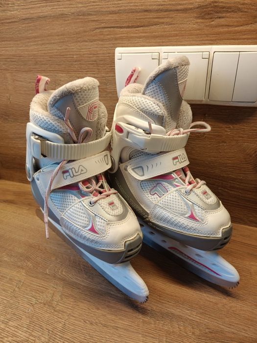 Łyzwy dla dziecka, Fila, regulowane w rozmiarze 32-35 cm.