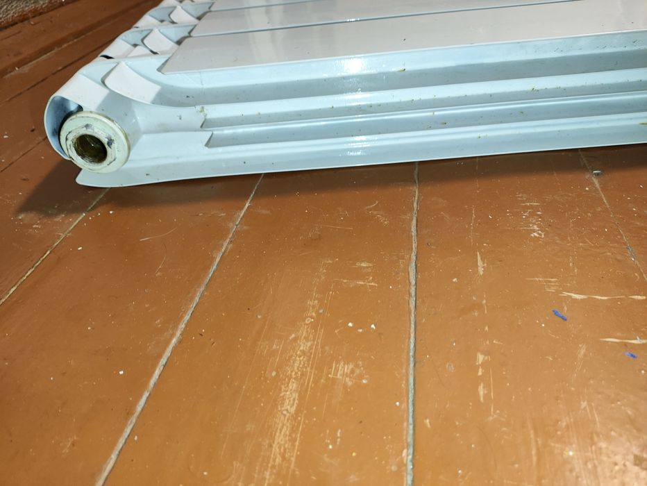 Радіатори  для будинку опалення   б/у рабочі