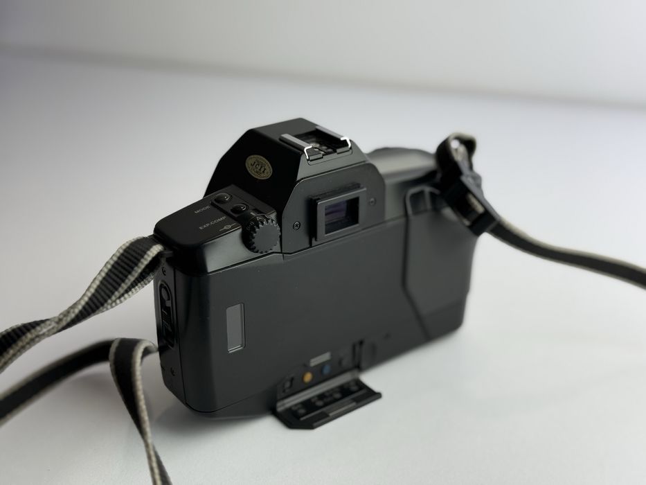 Продам фотоапарат Canon EOS 650