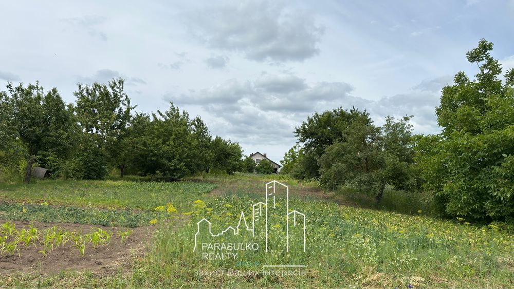 Продам земельну ділянку під будівництво